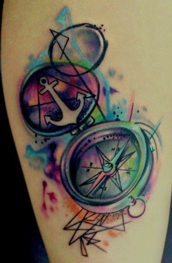 kompas tatuaż