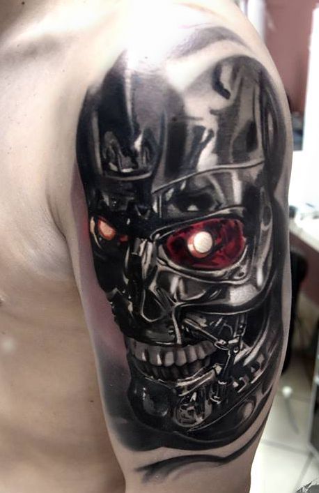 czaszka terminator tatuaż