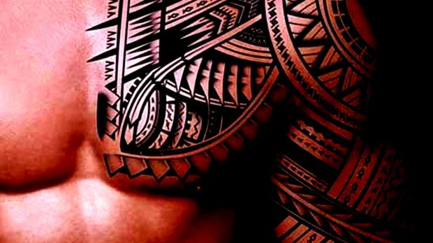 maori tatuaże na klaci